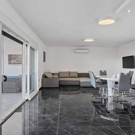 Family Friendly House With A Swimming Pool Kastel Sucurac, Kastela - 21678 Holiday home *