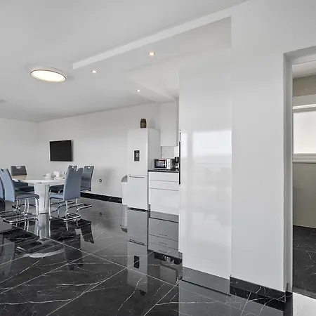 Family Friendly House With A Swimming Pool Kastel Sucurac, Kastela - 21678