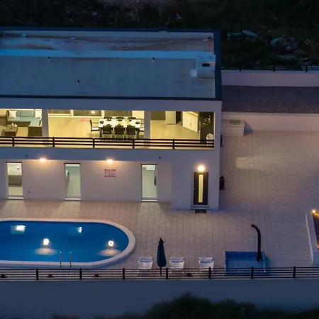 Family Friendly House With A Swimming Pool Kastel Sucurac, Kastela - 21678 * Kastel Sucurac